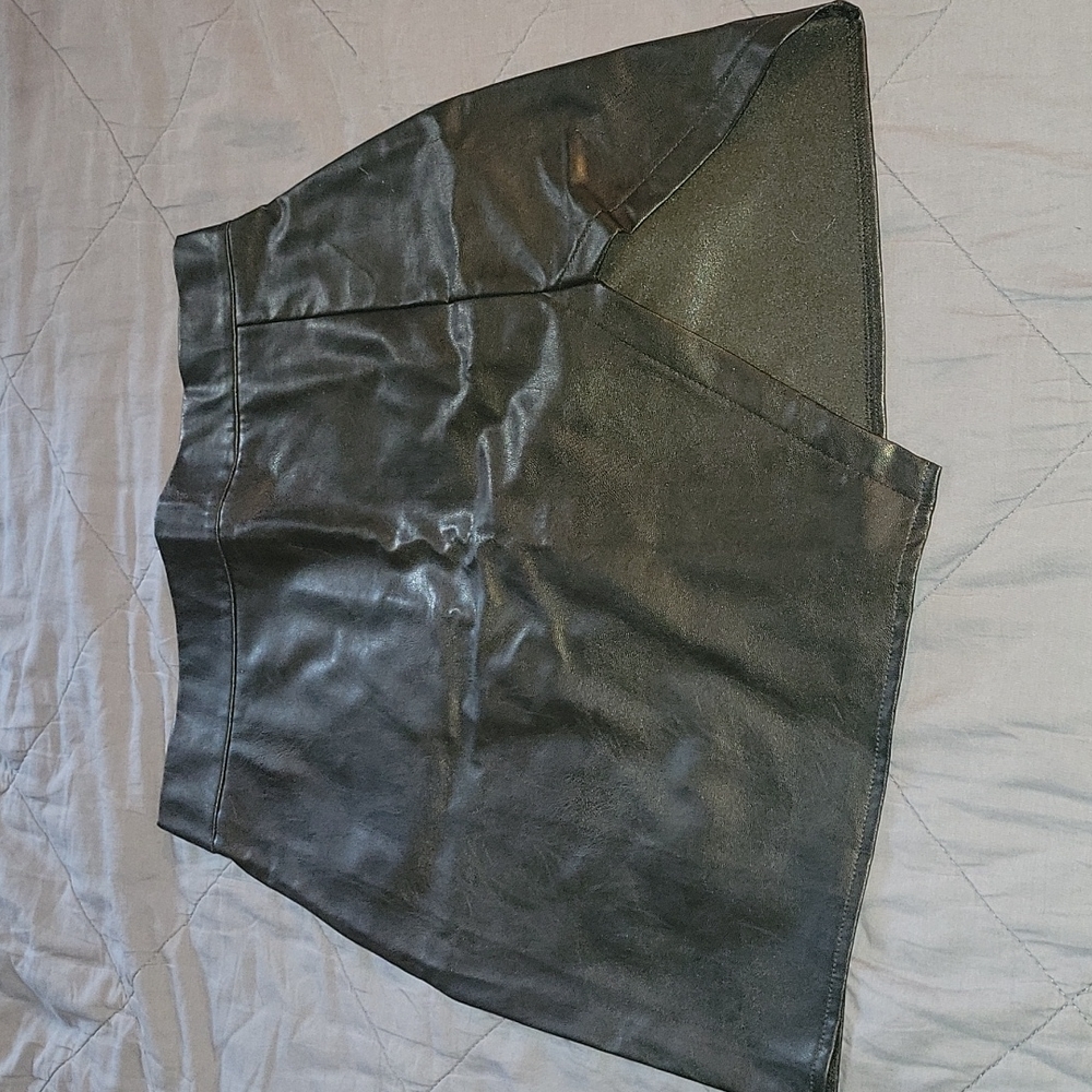 Women leather skirt